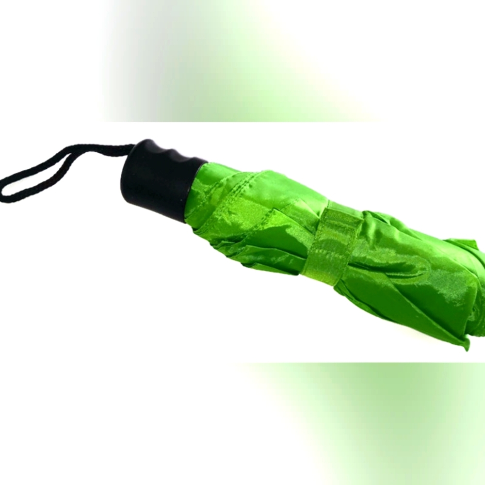 Raindrops Green Fall Compact Umbrella - image 1